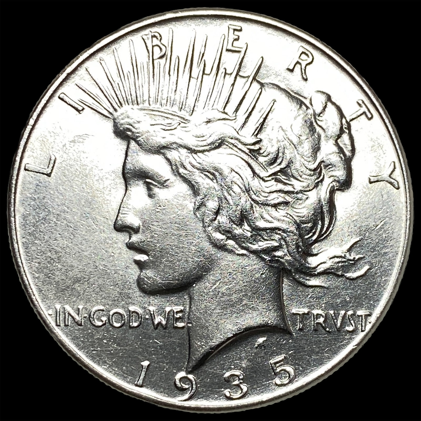 1935 Silver Peace Dollar UNCIRCULATED (1 of 2)
