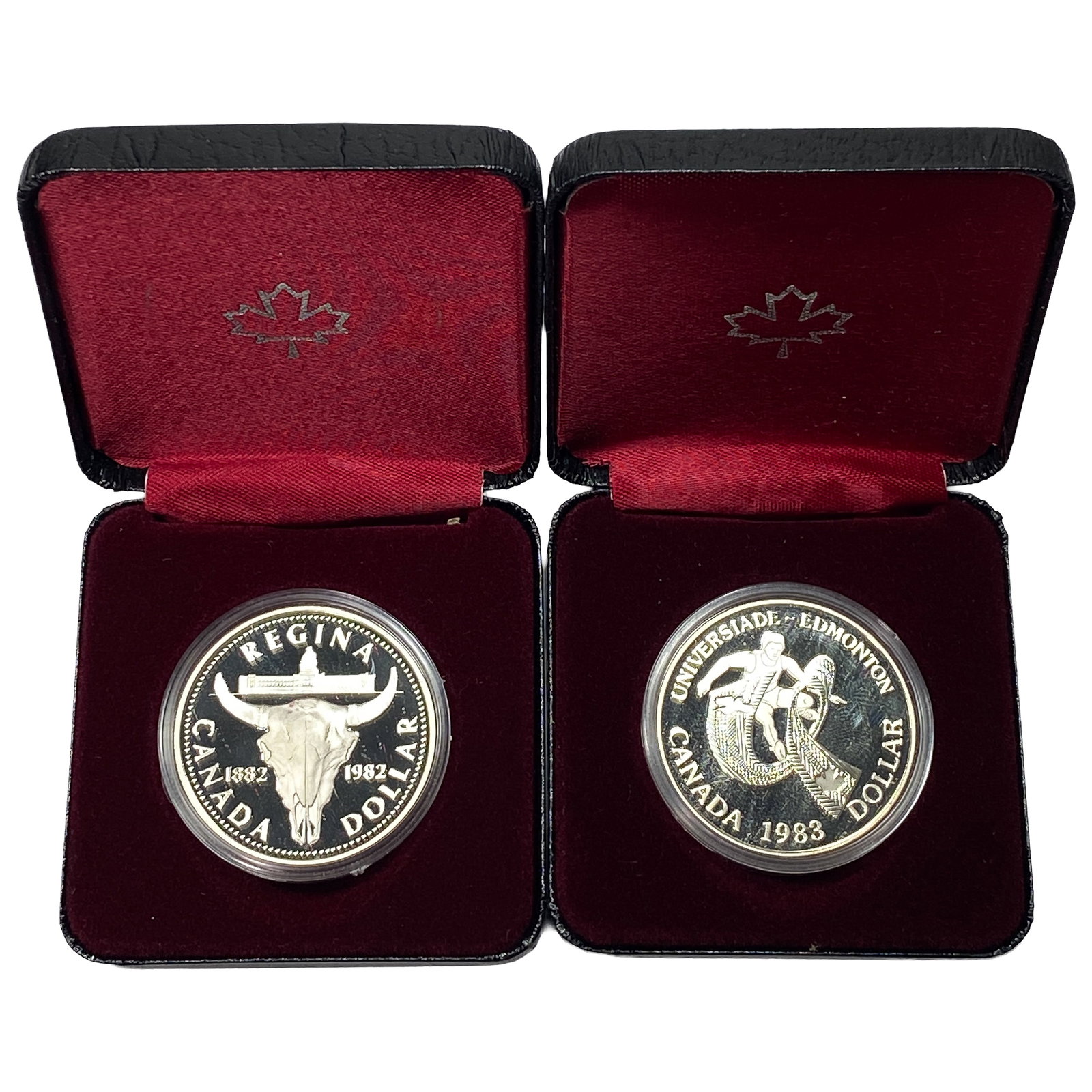 [2]1982-1983 Canada Silver Dollars w/Box .375oz Silver: [2]1982-1983 Canada Silver Dollars w/Box .375oz Silver