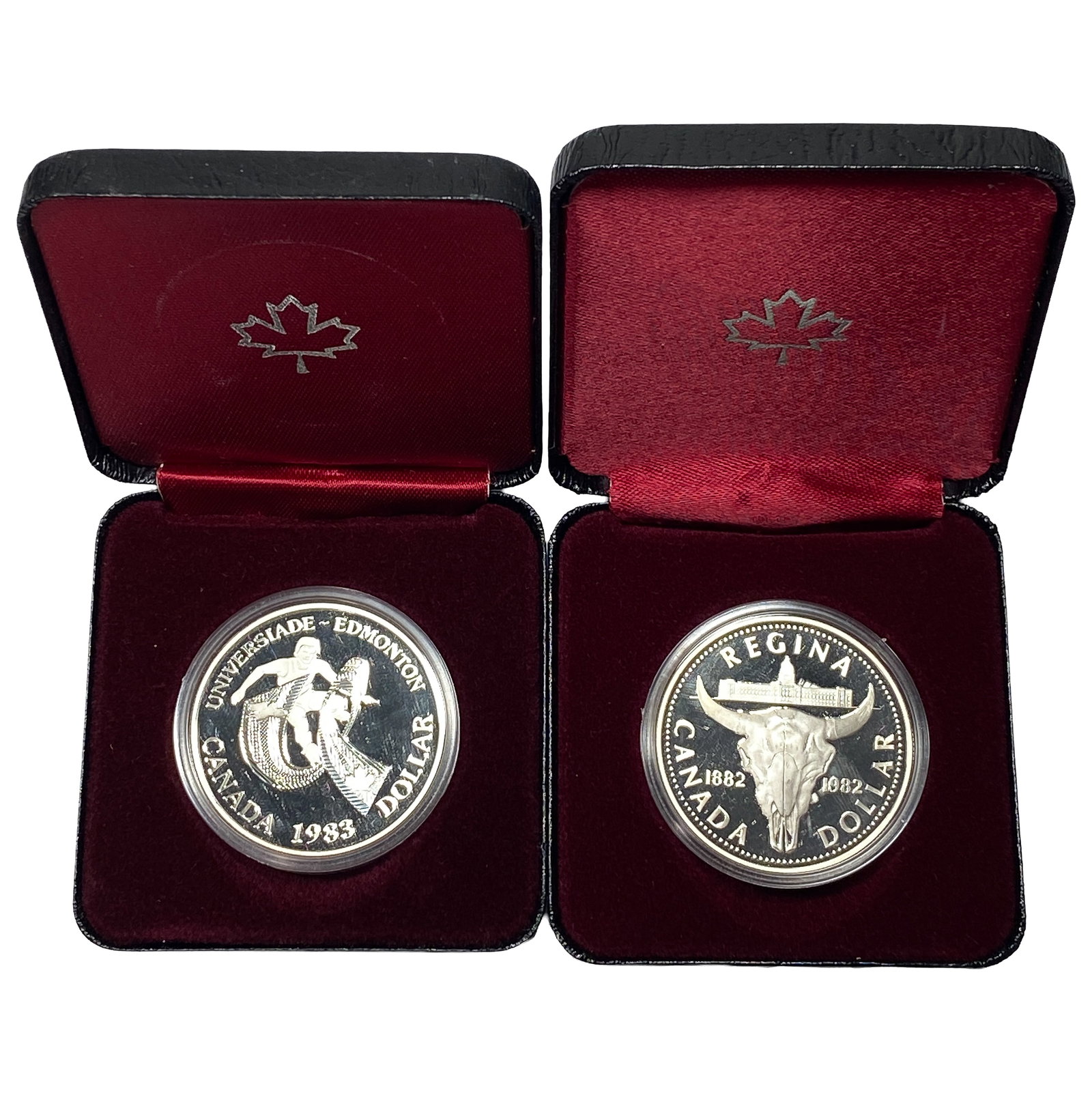 [2]1982-1983 Canada Silver Dollars w/Box .375oz Silver: [2]1982-1983 Canada Silver Dollars w/Box .375oz Silver