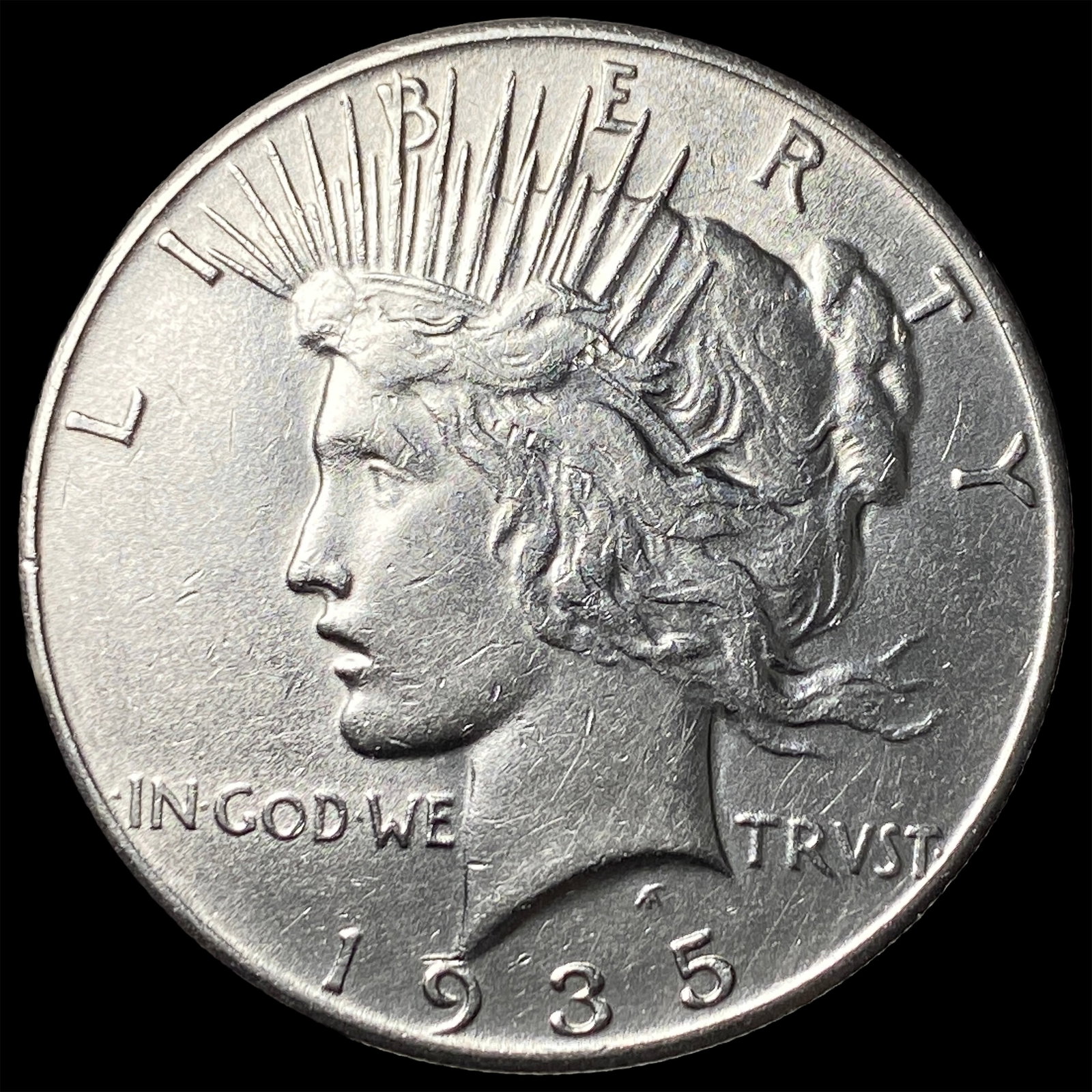 1935 Silver Peace Dollar UNCIRCULATED (1 of 2)