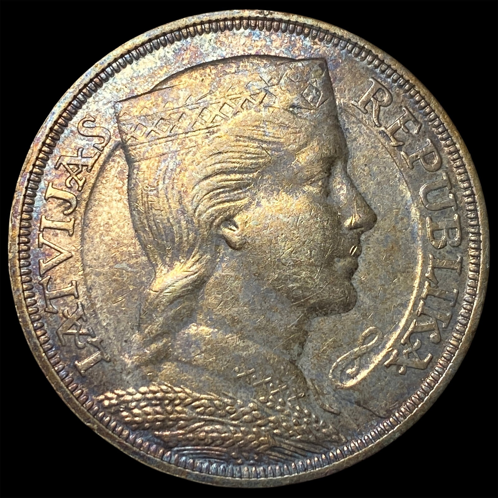 1931 Latvia Silver 5 Lati UNCIRCULATED: 1931 Latvia Silver 5 Lati UNCIRCULATED