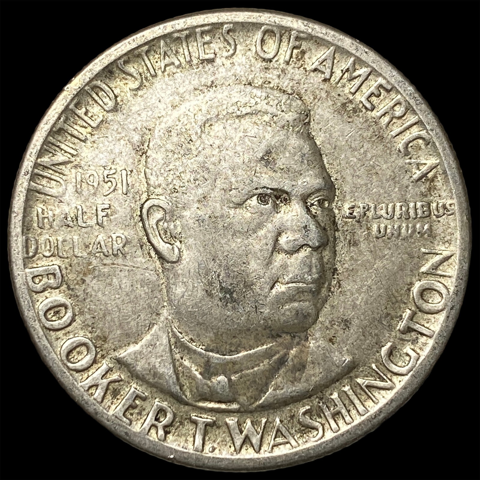 1951 Silver Half Dollar Booker T. Washington CLOSELY UNCIRCULATED: 1951 Silver Half Dollar Booker T. Washington CLOSELY UNCIRCULATED