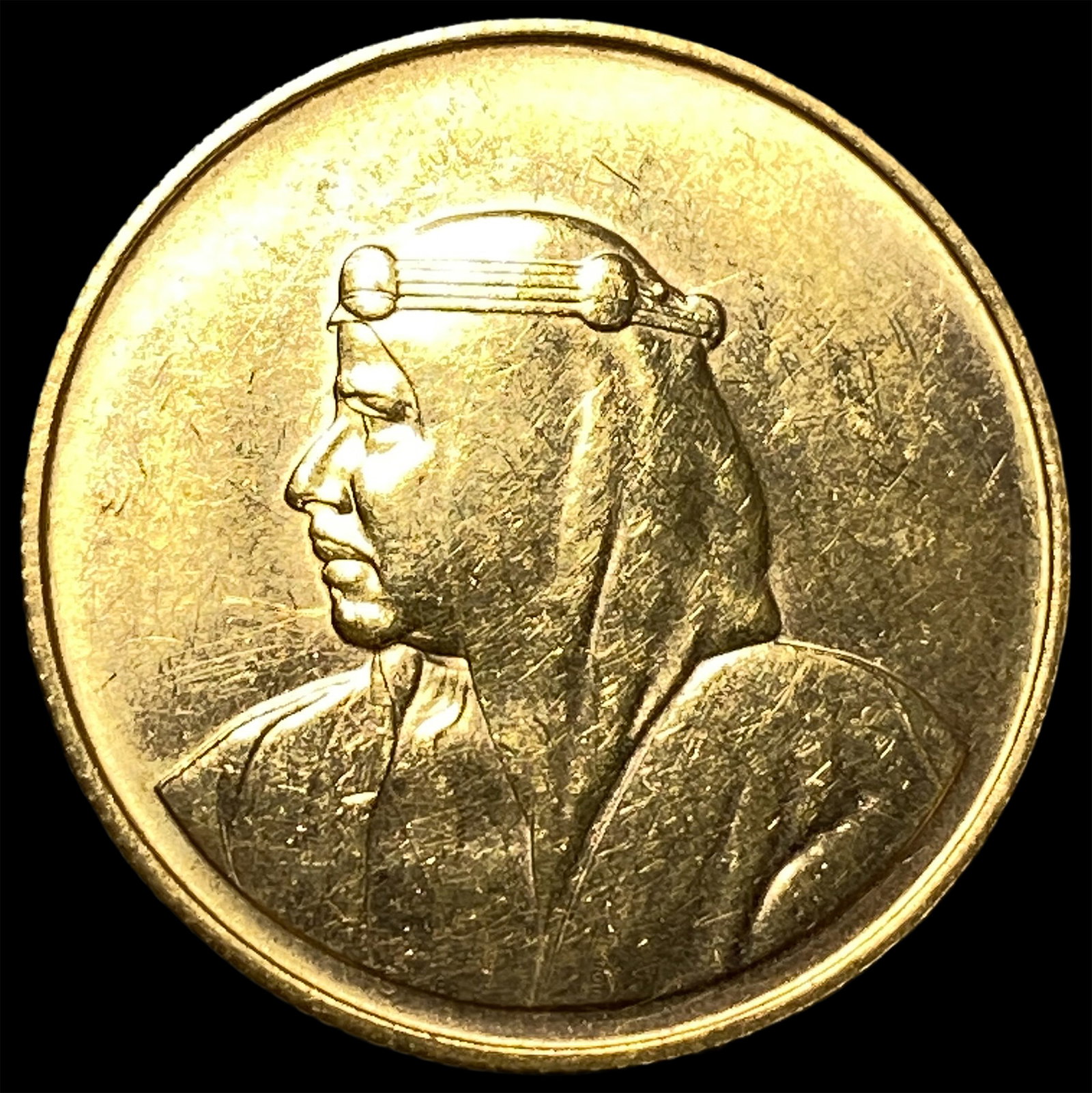 Bahrain 1968 Gold 100 Dinars Isa Town Commemorative UNCIRCULATED (1 of 2)