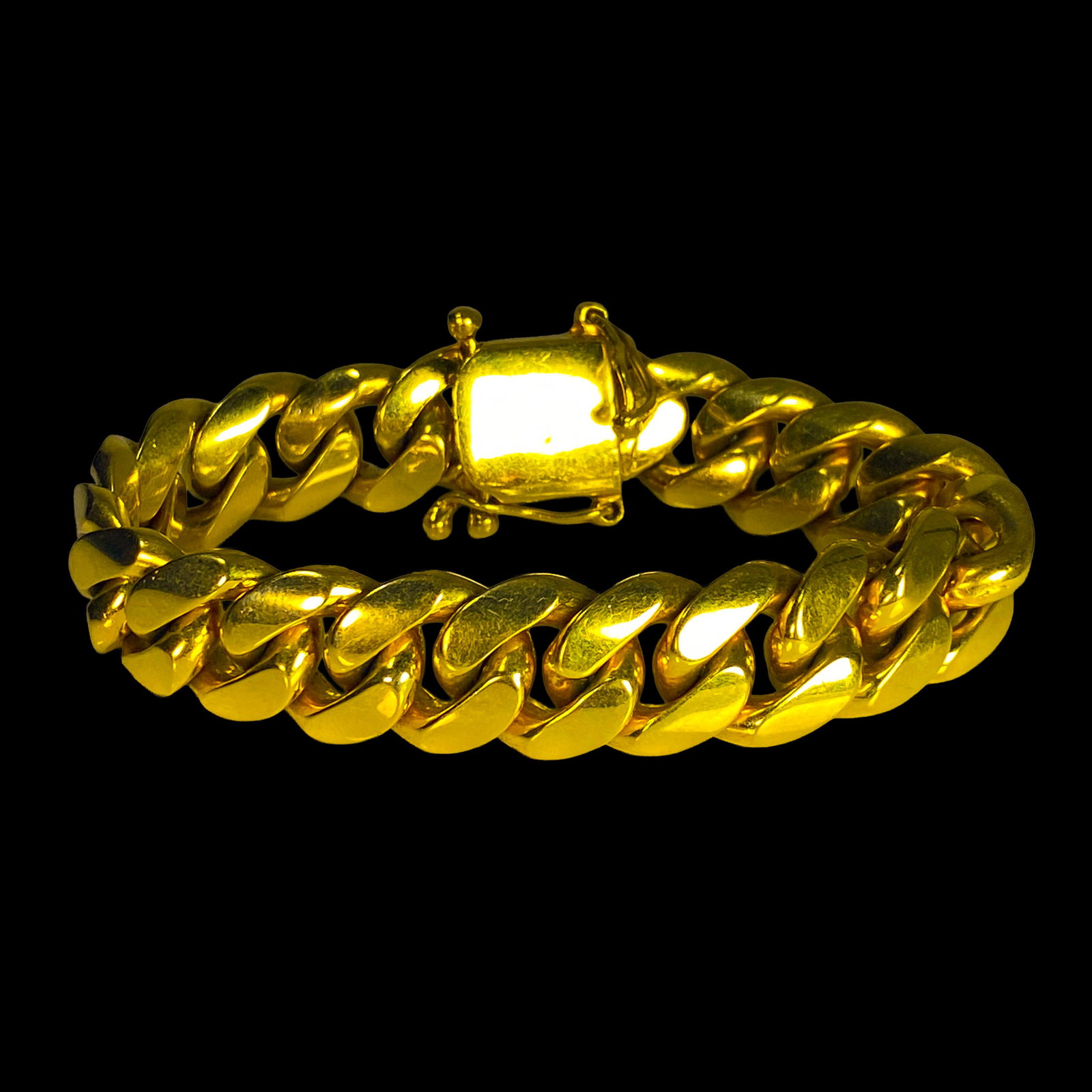 Gold Chain Bracelet: Gold Chain Bracelet