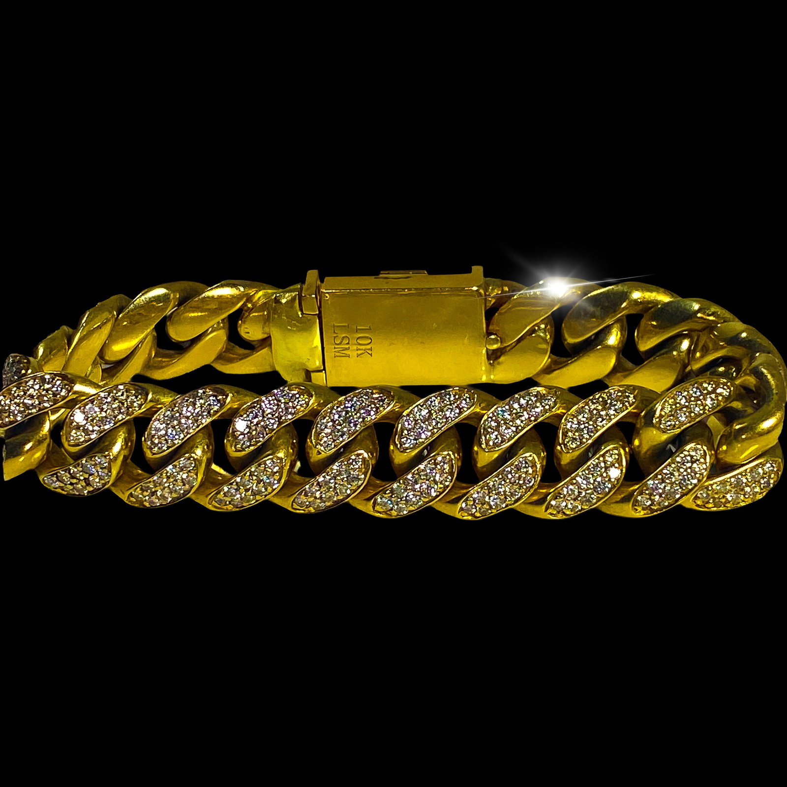 Gold and Diamond Chain Bracelet: Gold and Diamond Chain Bracelet