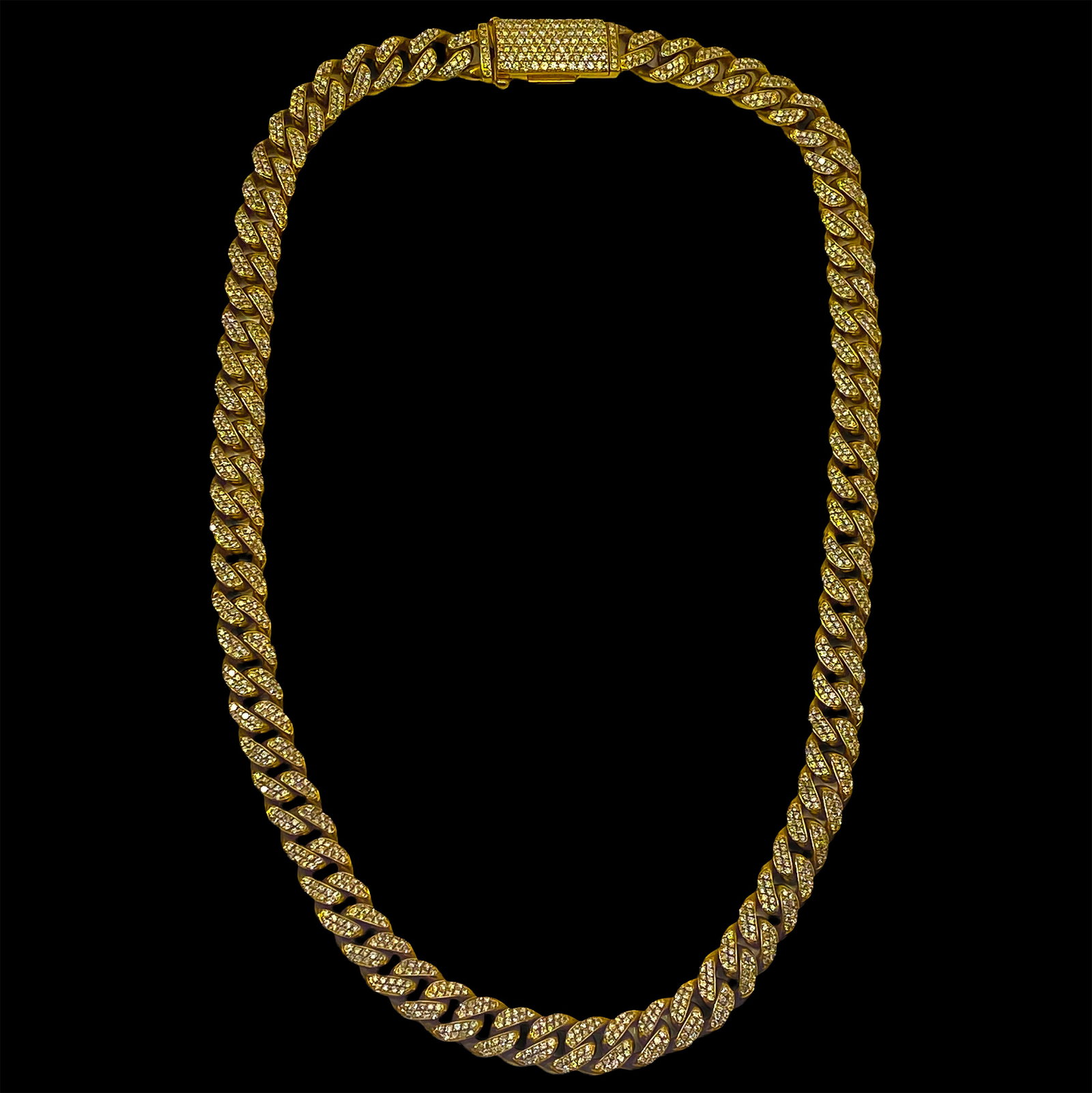 Gold and Diamond Chain Necklace: Gold and Diamond Chain Necklace