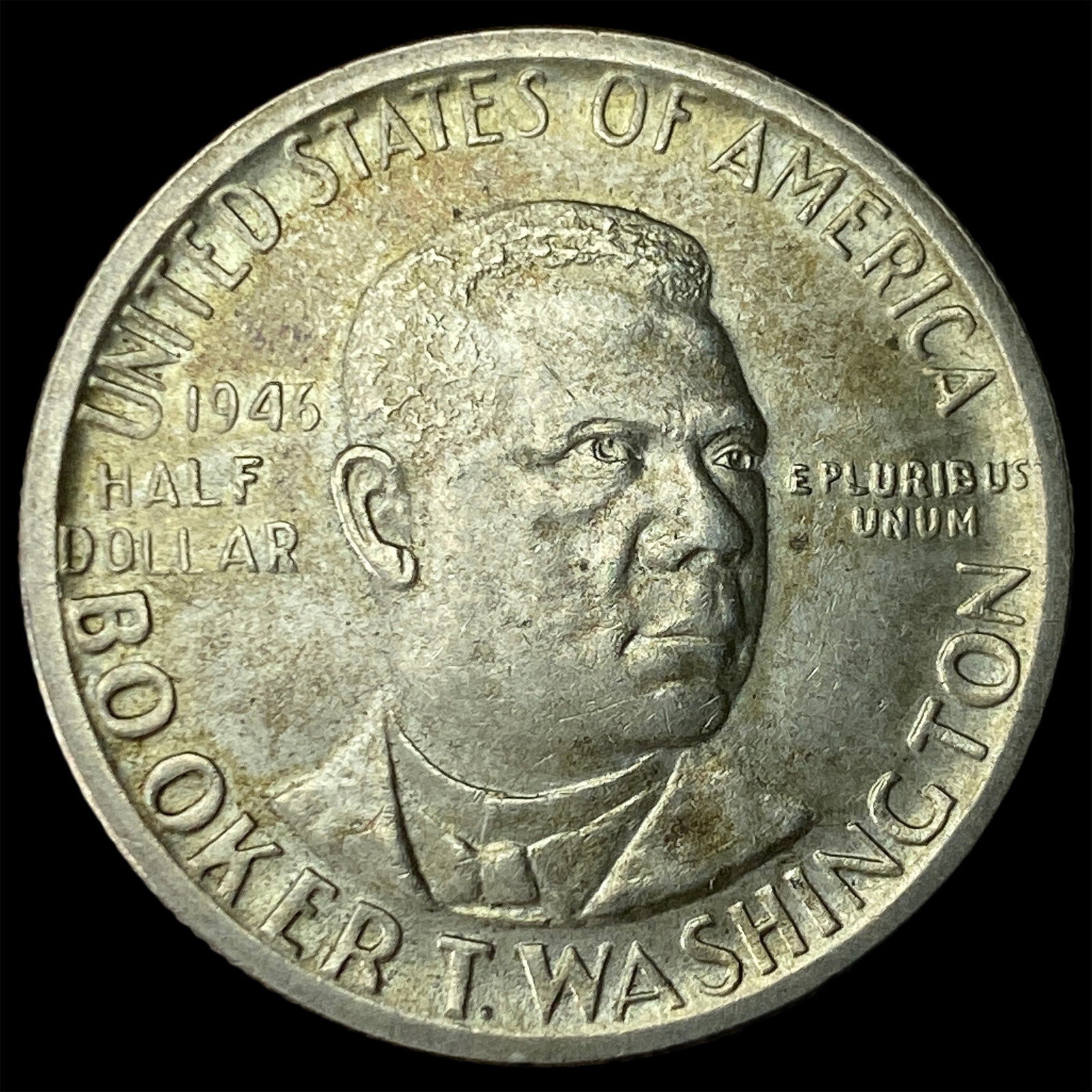 1946 Silver Half Dollar Booker T. Washington UNCIRCULATED (1 of 2)