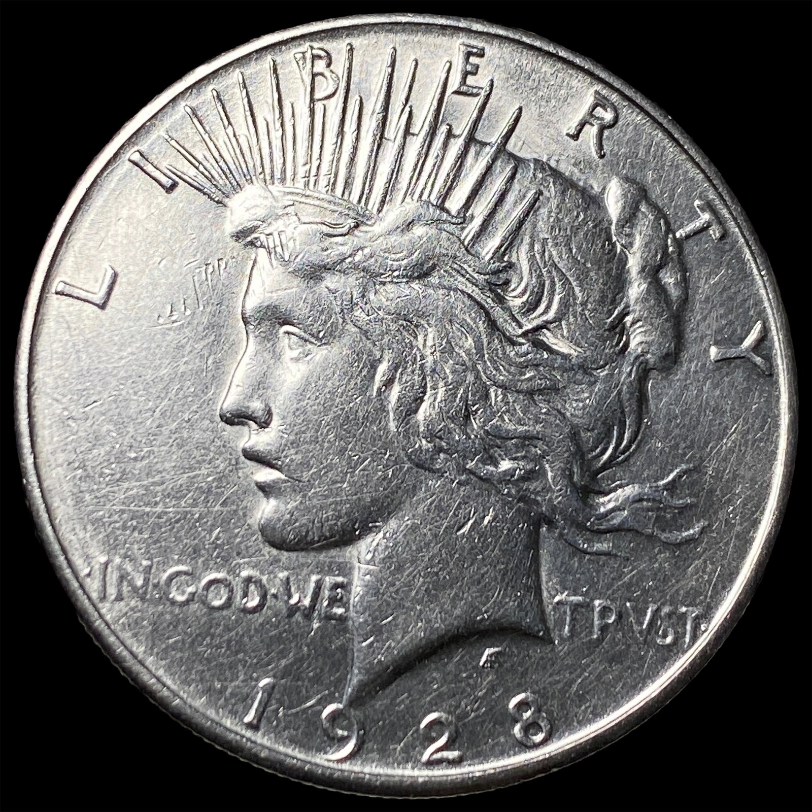1928 Peace Silver Dollar CLOSELY UNCIRCULATED: 1928 Peace Silver Dollar CLOSELY UNCIRCULATED