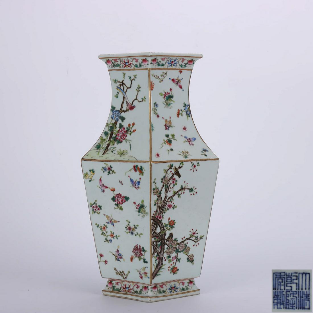 A Chinese Famille Rose Flower&Bird Pattern Porcelain: Ht.40.5cm;Wd.25cm