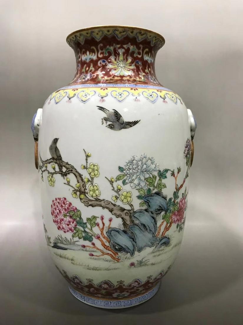A Chinese Famille Rose Flower&Bird Pattern Porcelain: Ht.25cm; Wd.18cm