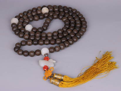 An Agarwood Rosary: Bead-Diameter: 1.6cm; Weight: 284g