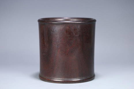 A Rosewood Brush Pot: Height: 16.6*16.6cm; Weight: 875g