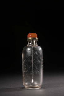 A Crystal Snuff Bottle: Height: 10.5cm; Length: 4cm; Width: 3.4cm; Weight: 79g