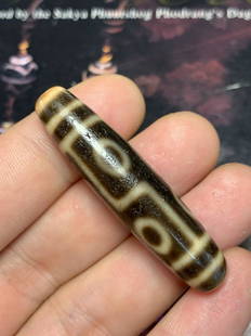 A Six-Eye Dzi: 12*49mm