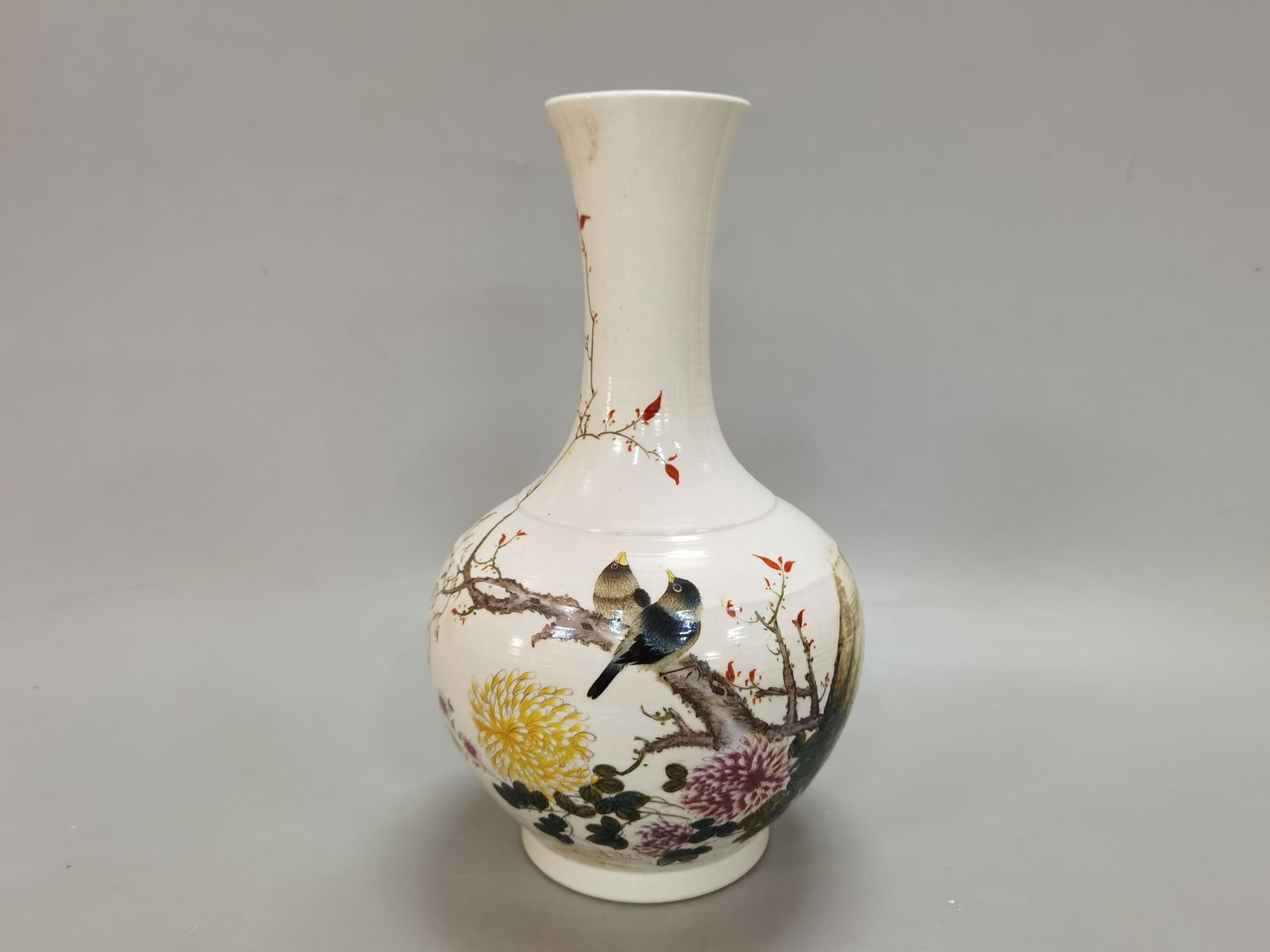 The Republic Of China Era Light Colorful Vase, Liu Yu Cen Mark: 37.5*9.5*13.4