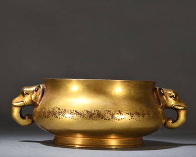 A Copper Censer,Dou Zhu Jia Cang Qing Wan Mark: Height: 9.3cm; Width: 25.7cm; Weight: 4046g