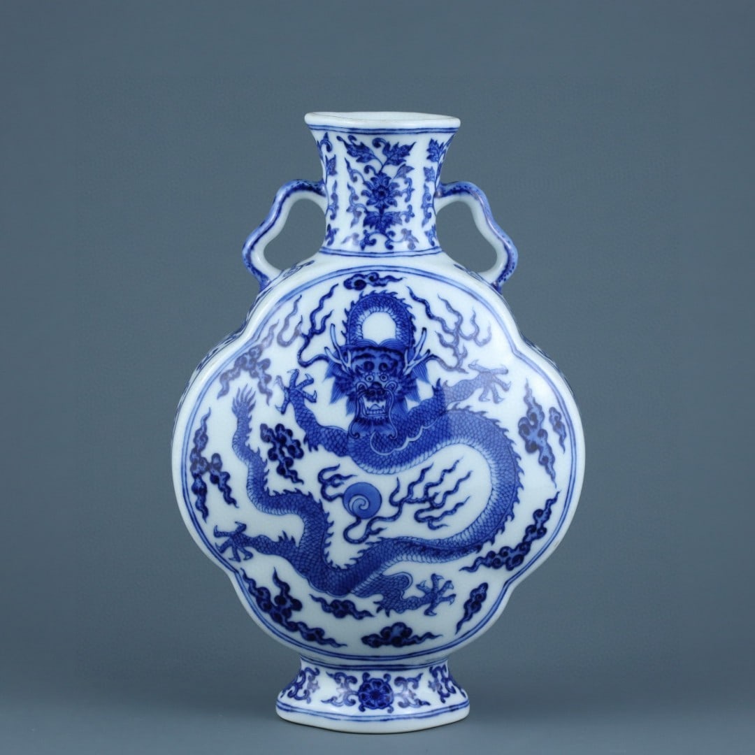 A Porcelain Blue&White Moon Flask Vase: Height: 20.3cm; Mouth-Diameter: 5.2cm; Belly-Diameter: 14.5cm