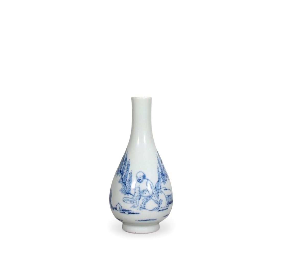 Small vase with blue and white light-painted crouching tiger and arhat: Height 13.5 cm