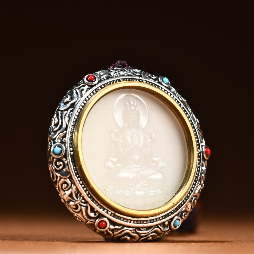 Silver inlaid Hetian jade transit plaque: 4/41g