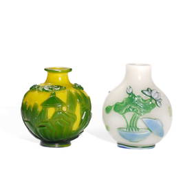 Qing Dynasty A Group of Overlay Glass Snuff Bottles with Landscape and Figure and Antique Object (1 of 3)