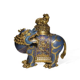 Qing Dynasty Qianlong mark Cloisonn?? Auspicious Beast-shaped Incense Burner (1 of 6)