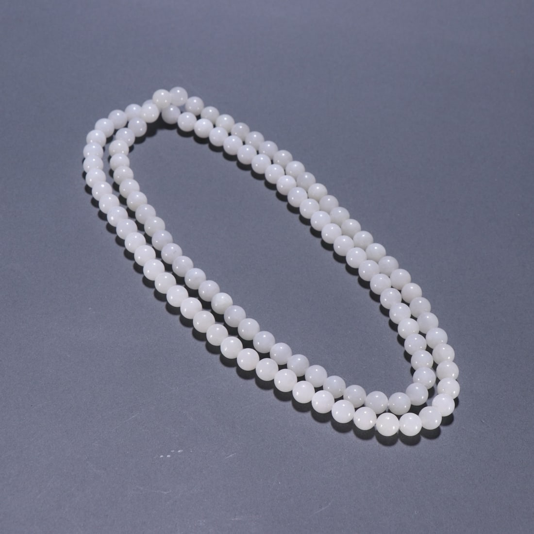 Hetian jade necklace: 0.8/83g