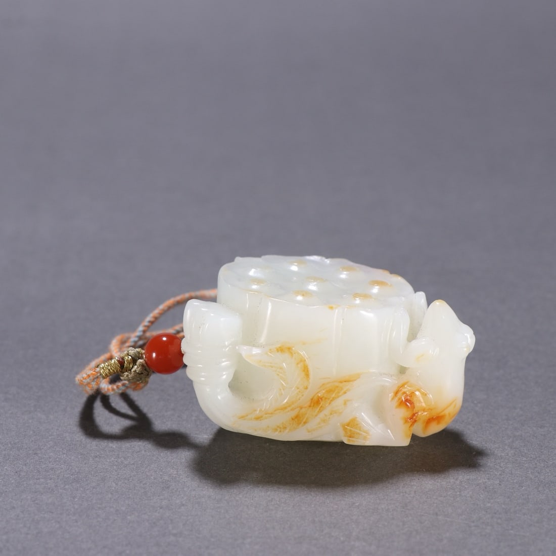 Qing Dynasty Hetian Jade Lotus Carving: 2.6*4.8/70G