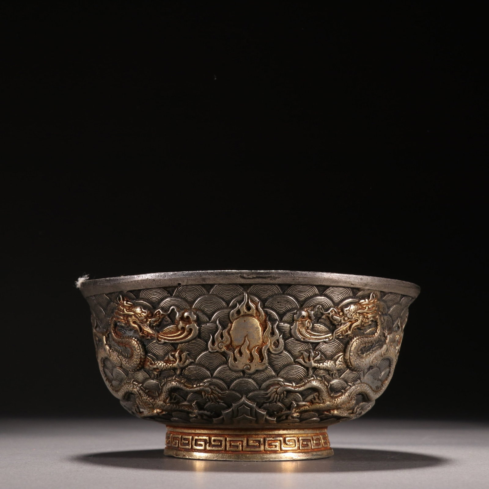 Silver Gilded Dragon Cup, Qing Dynasty: 6.6*12.6/553.4g