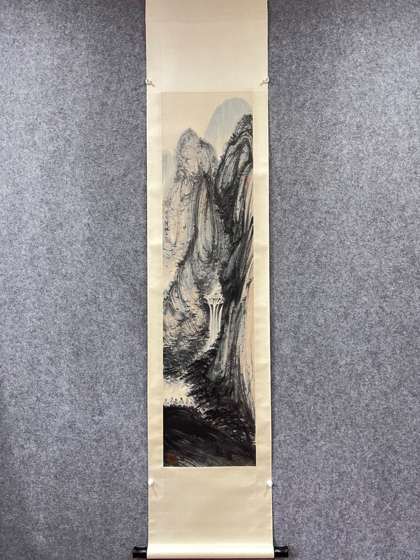 Fu Baoshi Marked Hanging Scroll on Paper: 138*34