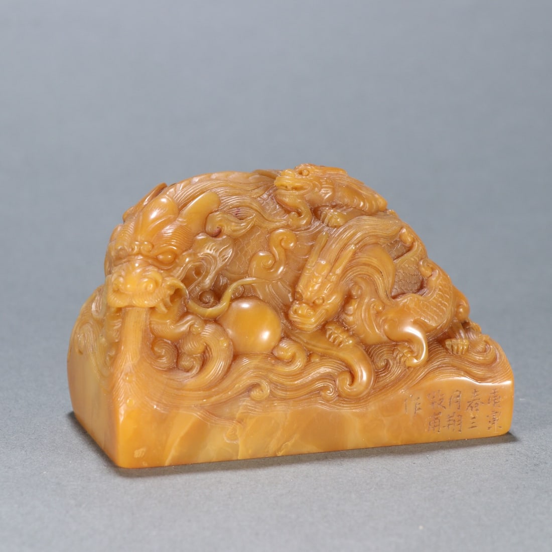 Late Qing dynasty tianhuang stone seal: 5*8.1/312.4g