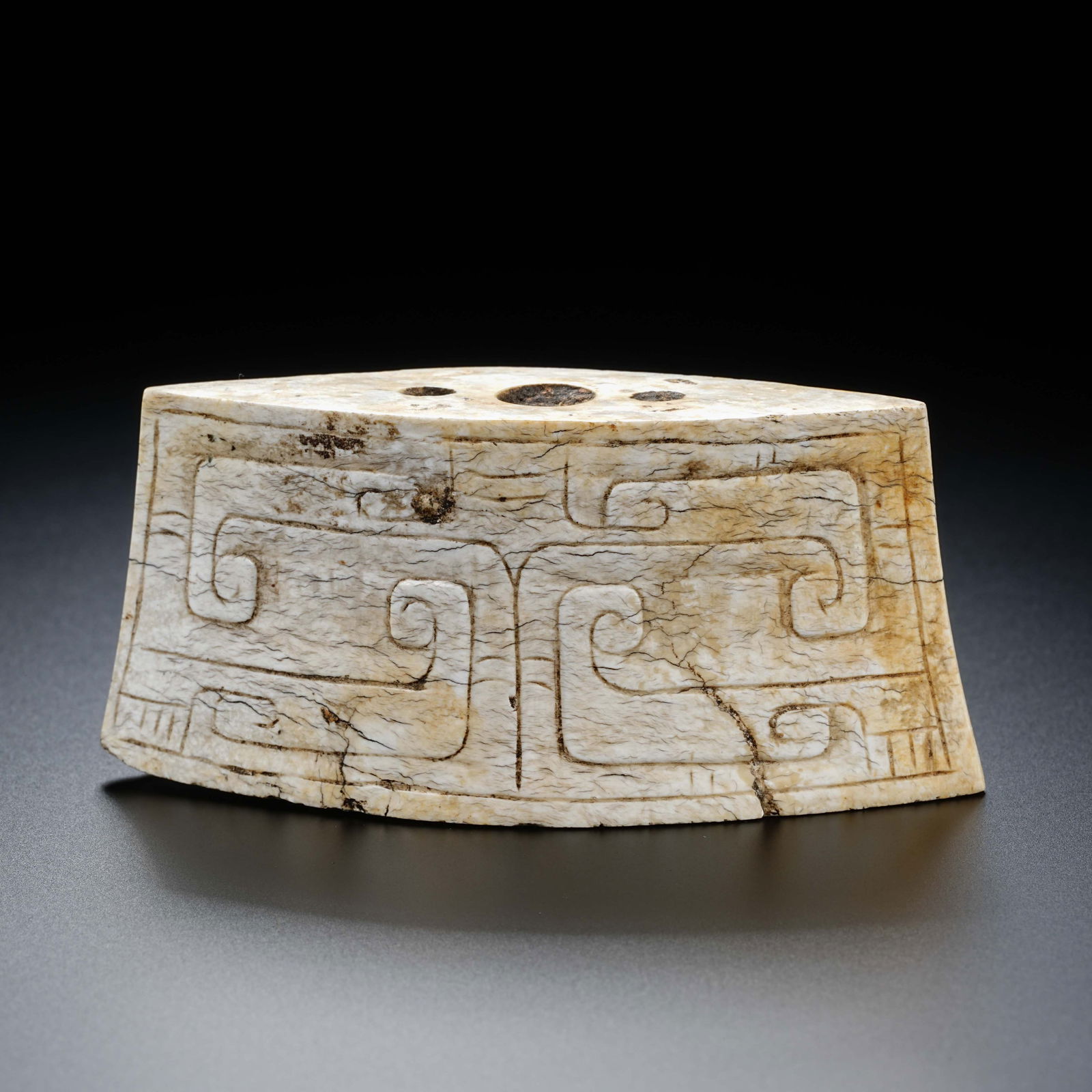 Warring States chicken bone white sword ornaments: L:6.5cm H:3cm