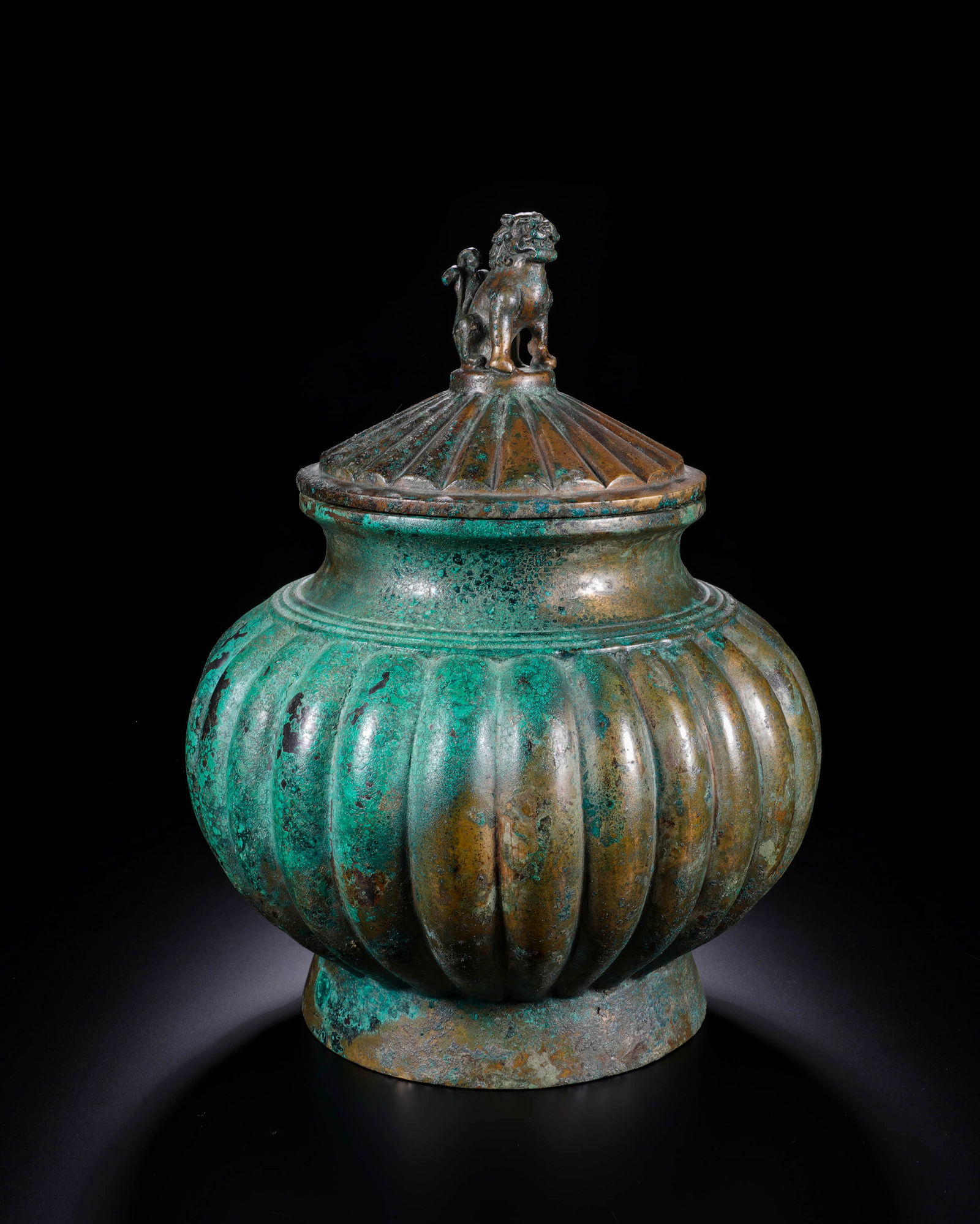 Tang copper can cover: D:15cm H:19cm