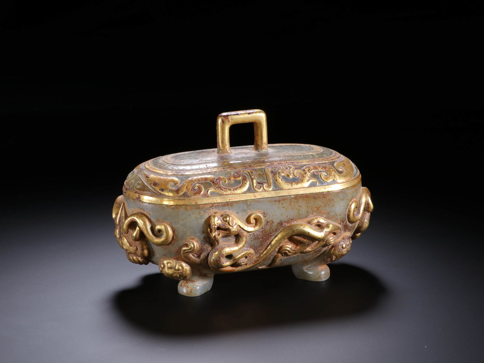 Han copper gilt, gold gilt and jade cover box: H:8cm W:12.3cm
