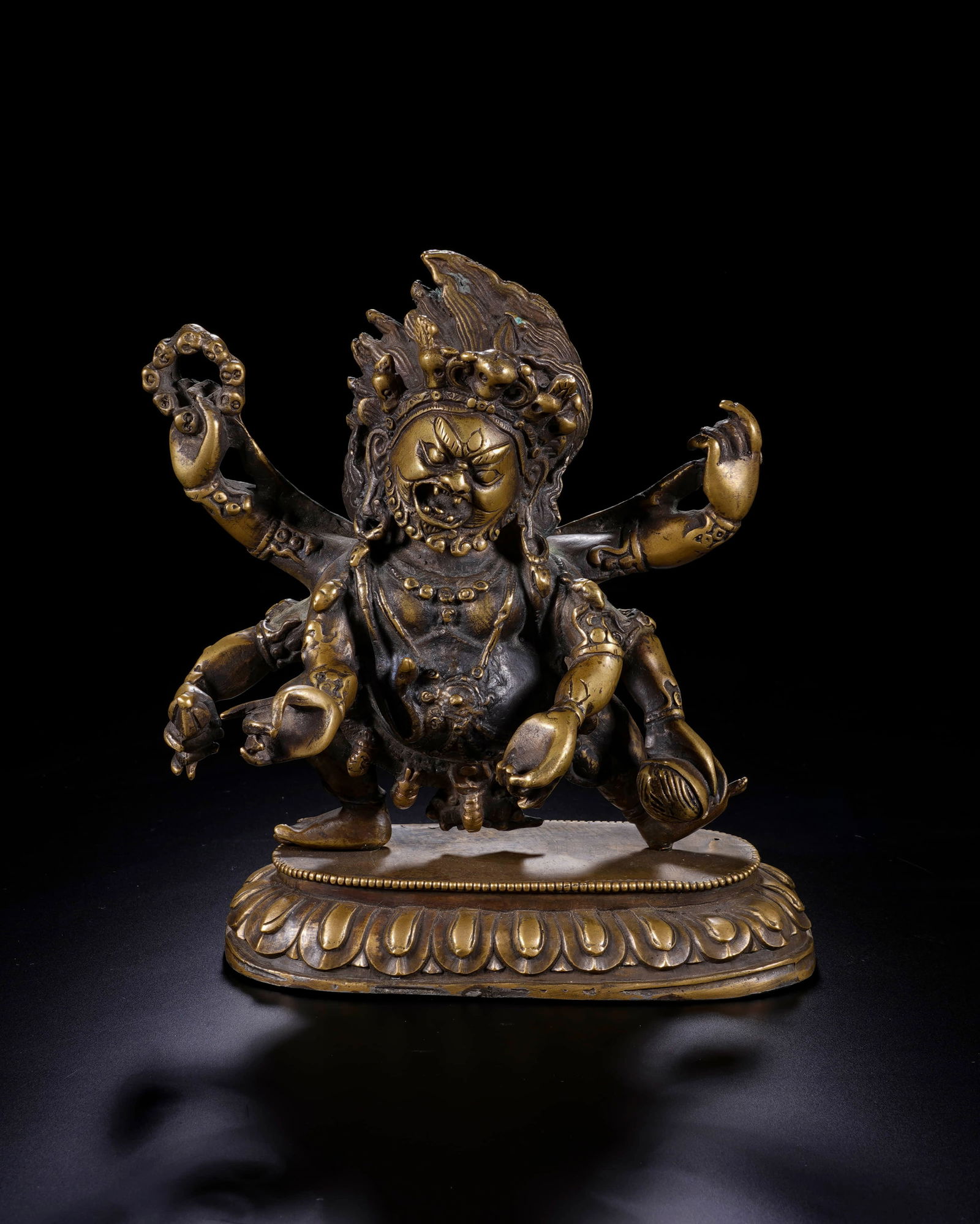Bright copper and gold plating, six arms, big dark sky: L:13cm H:16.3cm
