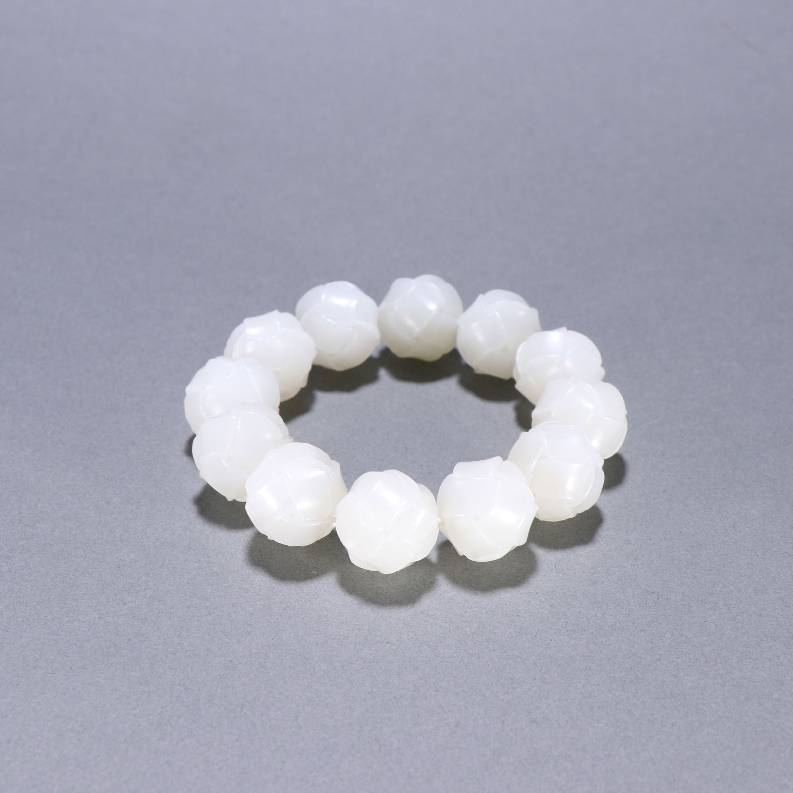Qing Dynasty Hetian Jade Bracelet: 1.8/107.1g