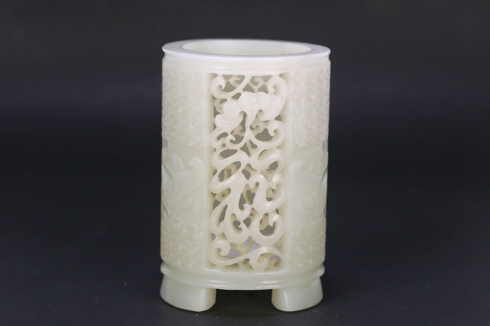 Hetian Jade Pen Holder (1 of 4)