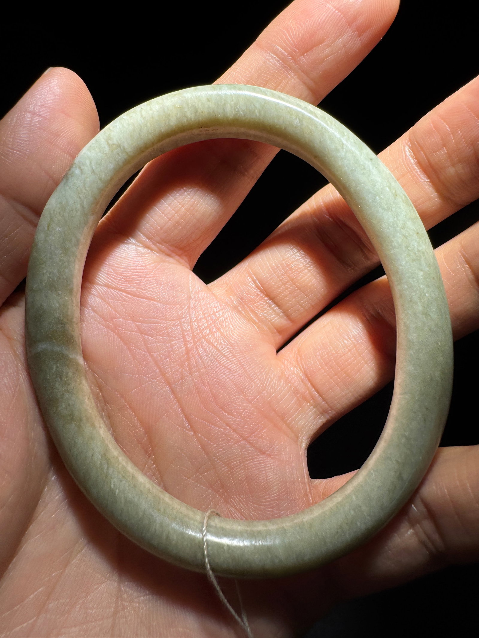 Ming Dynasty Hetian jade imperial concubine bracelet: 5.7/39g