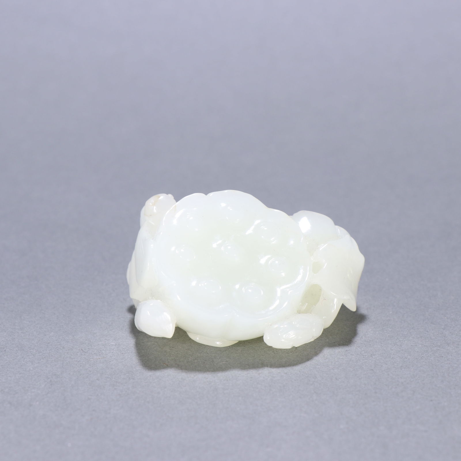 Qing Dynasty Hetian Jade Carving: 2.9*5.2/82.3g