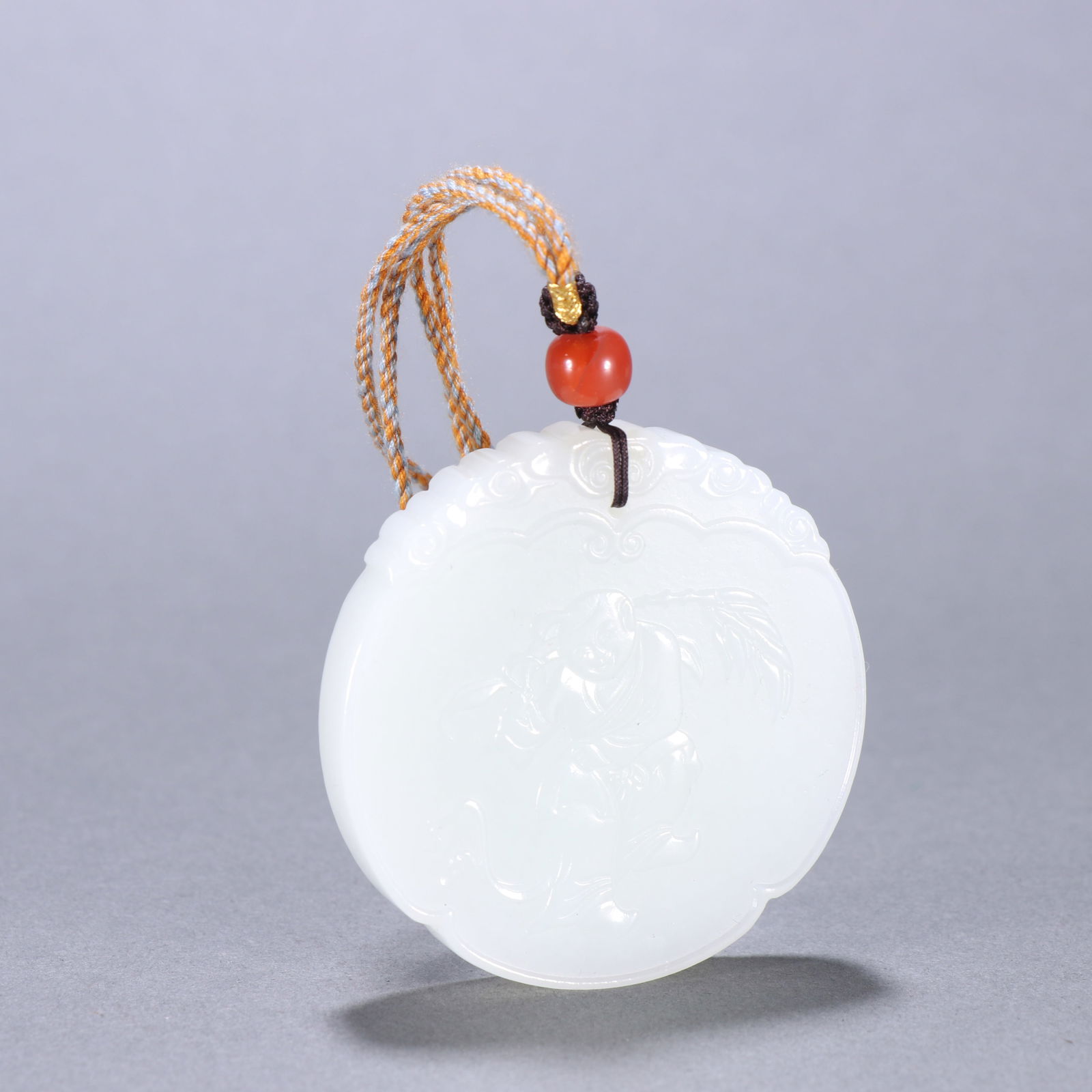 Hetian Jade Plaque: 5.3*5.2/50g