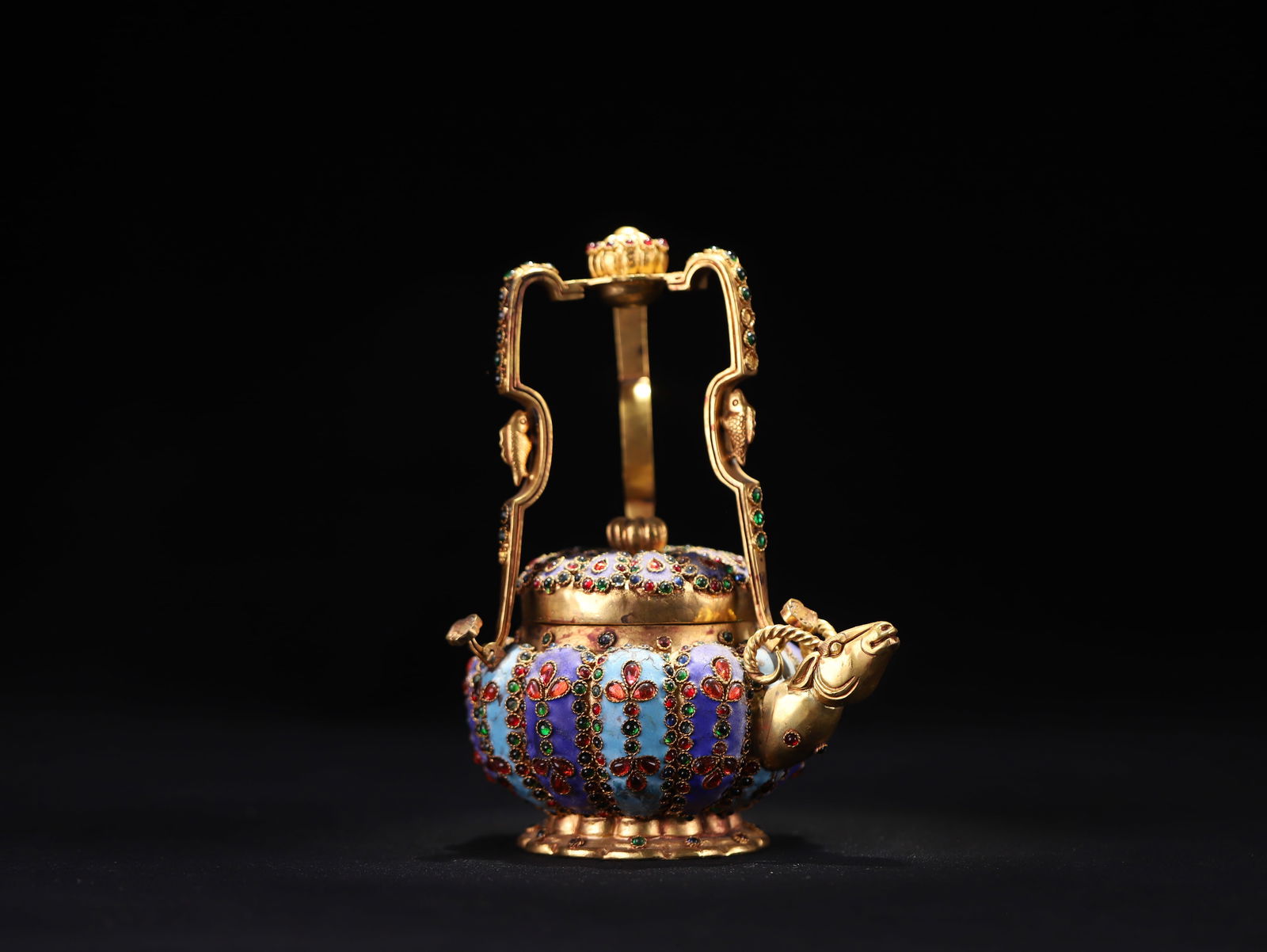 A gilt bronze cloisonné enamel teapot with gemstone inlay, Qianlong mark: 18.6*13/733.2g