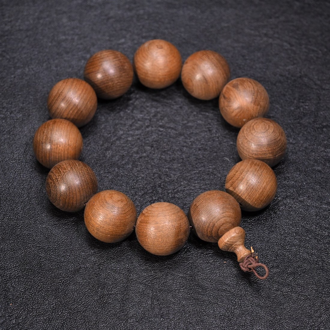 Agarwood Round Bead Hand String (1 of 1)