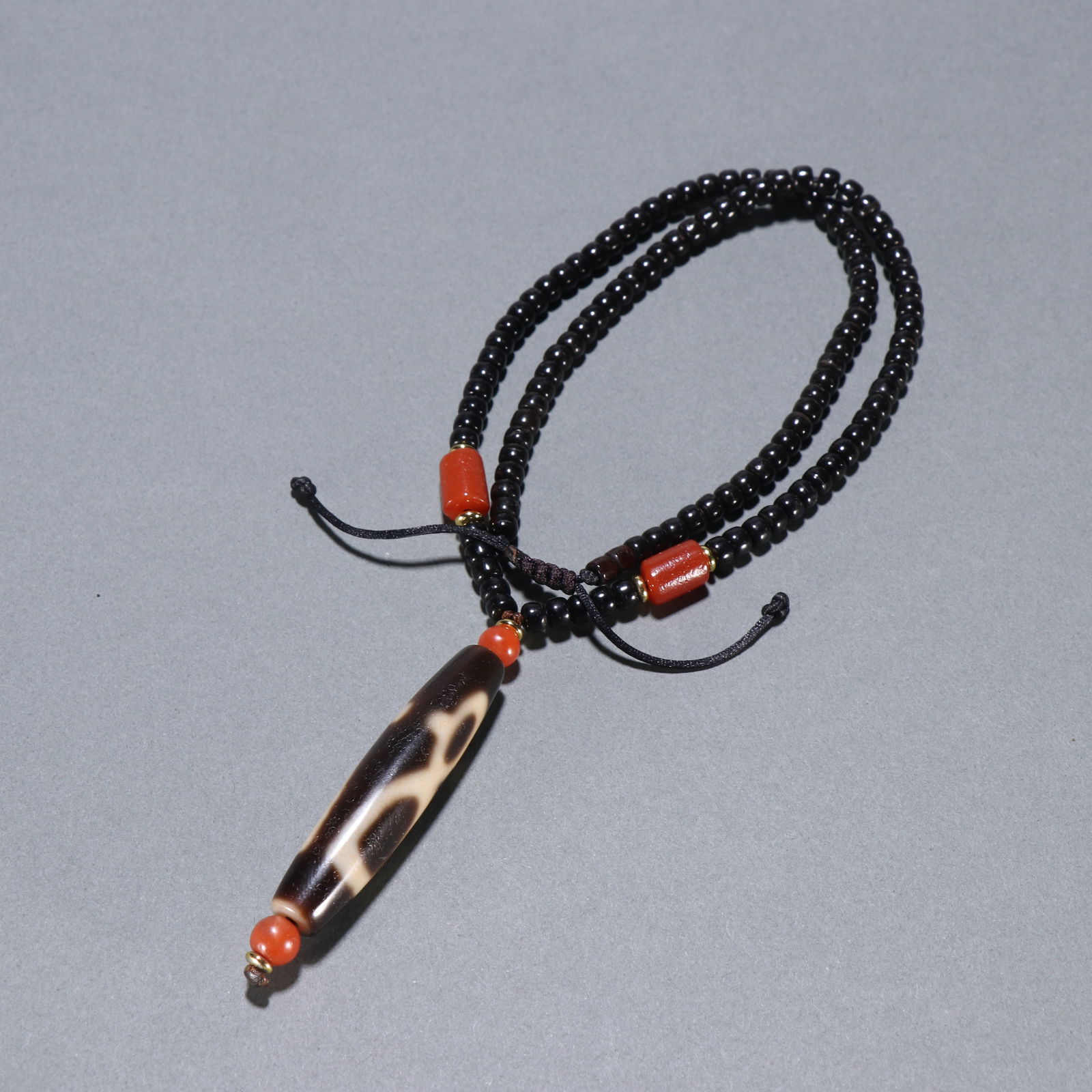 Four-eyed Dzi bead necklace (1 of 1)