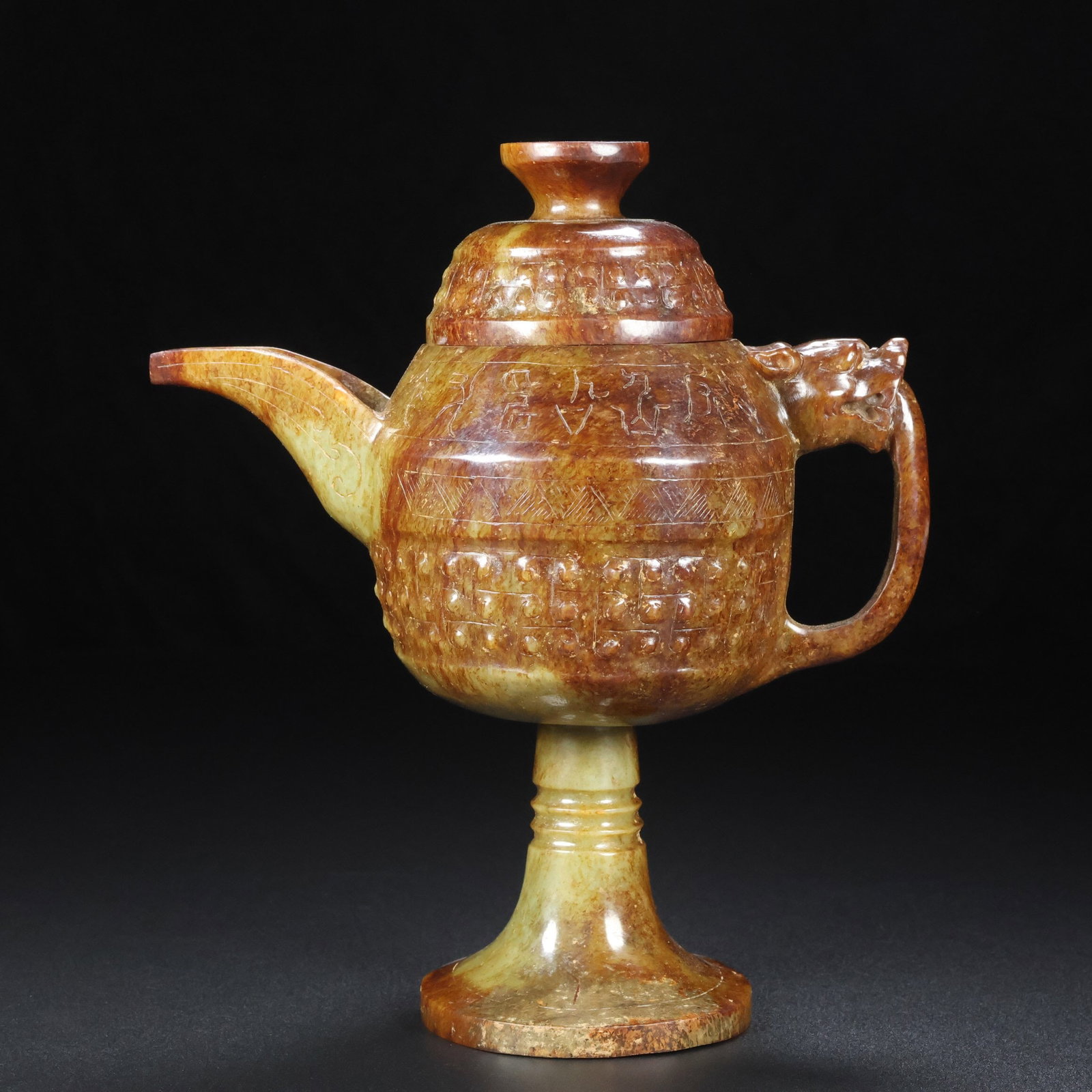 Hetian Jade Teapot: 19*17*19/823g