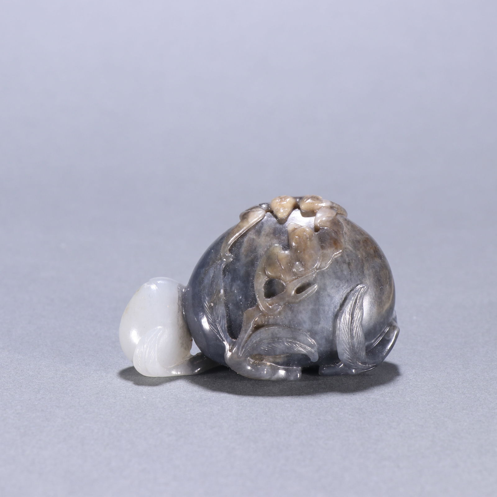 Qing Dynasty Hetian Blue and White Seed Material Ornament: 3.7*5.9/71.5g