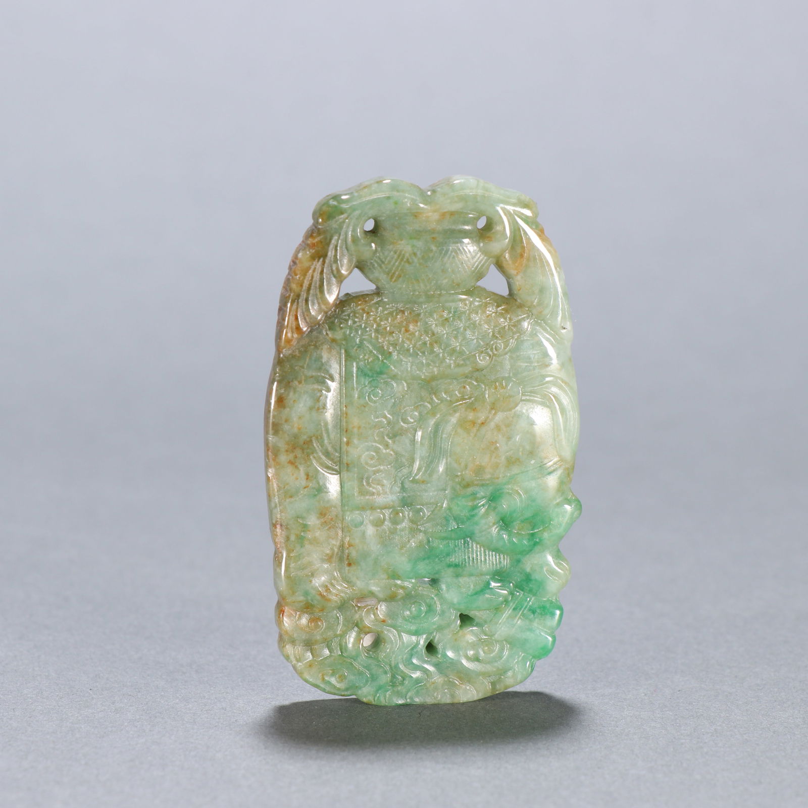 Qing Dynasty jade pendant (1 of 2)