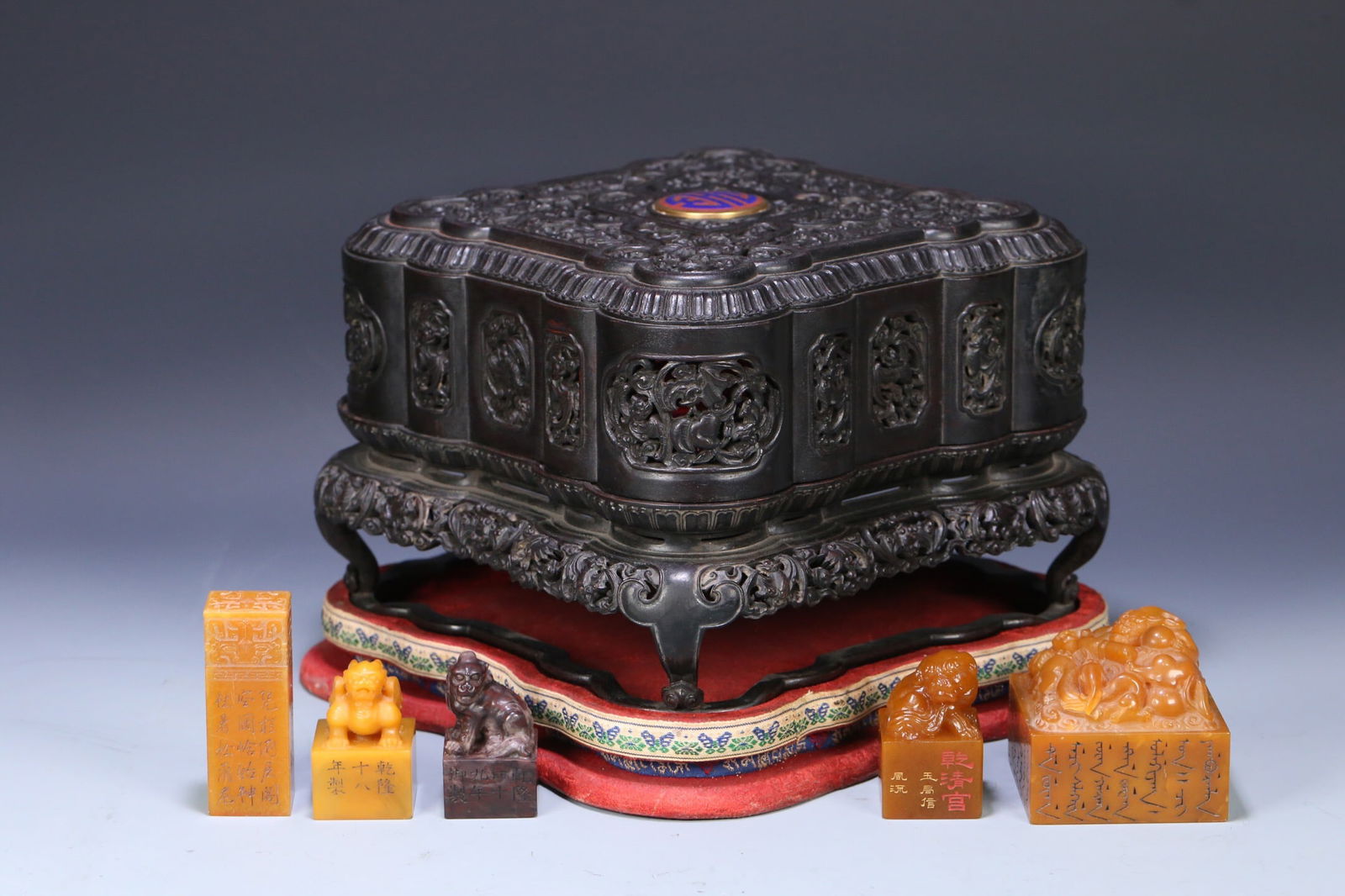 A Set of Qing Dynasty Zitan Wood Box, Shoushan Stone, and Hetian Yellow Stone Seals with the Mark of (1 of 6)