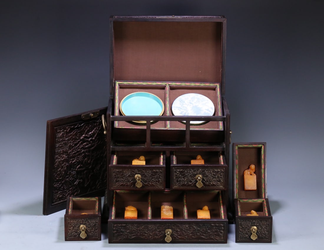 A Set of Qing Dynasty Tianhuang Stone Seals (1 of 6)