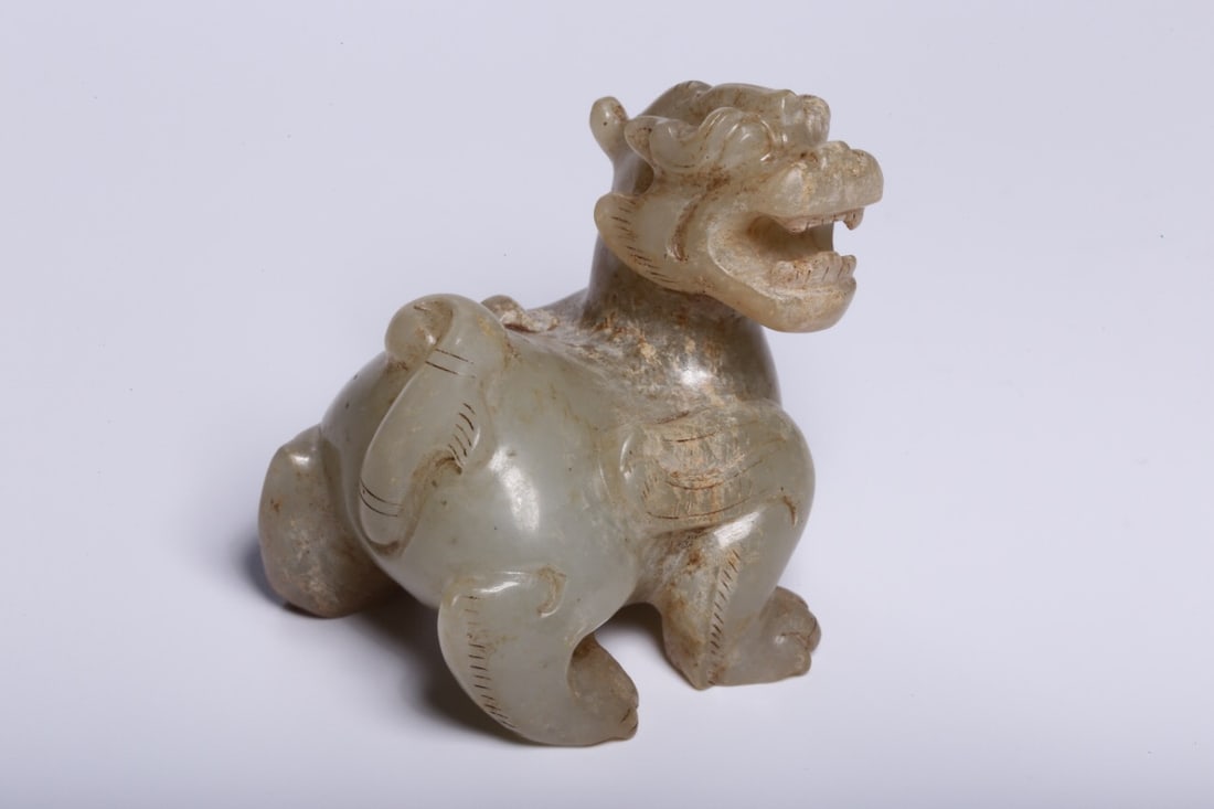 Jade Hand-held Piece from Before the Ming Dynasty: 5*4.7*3.5/83g