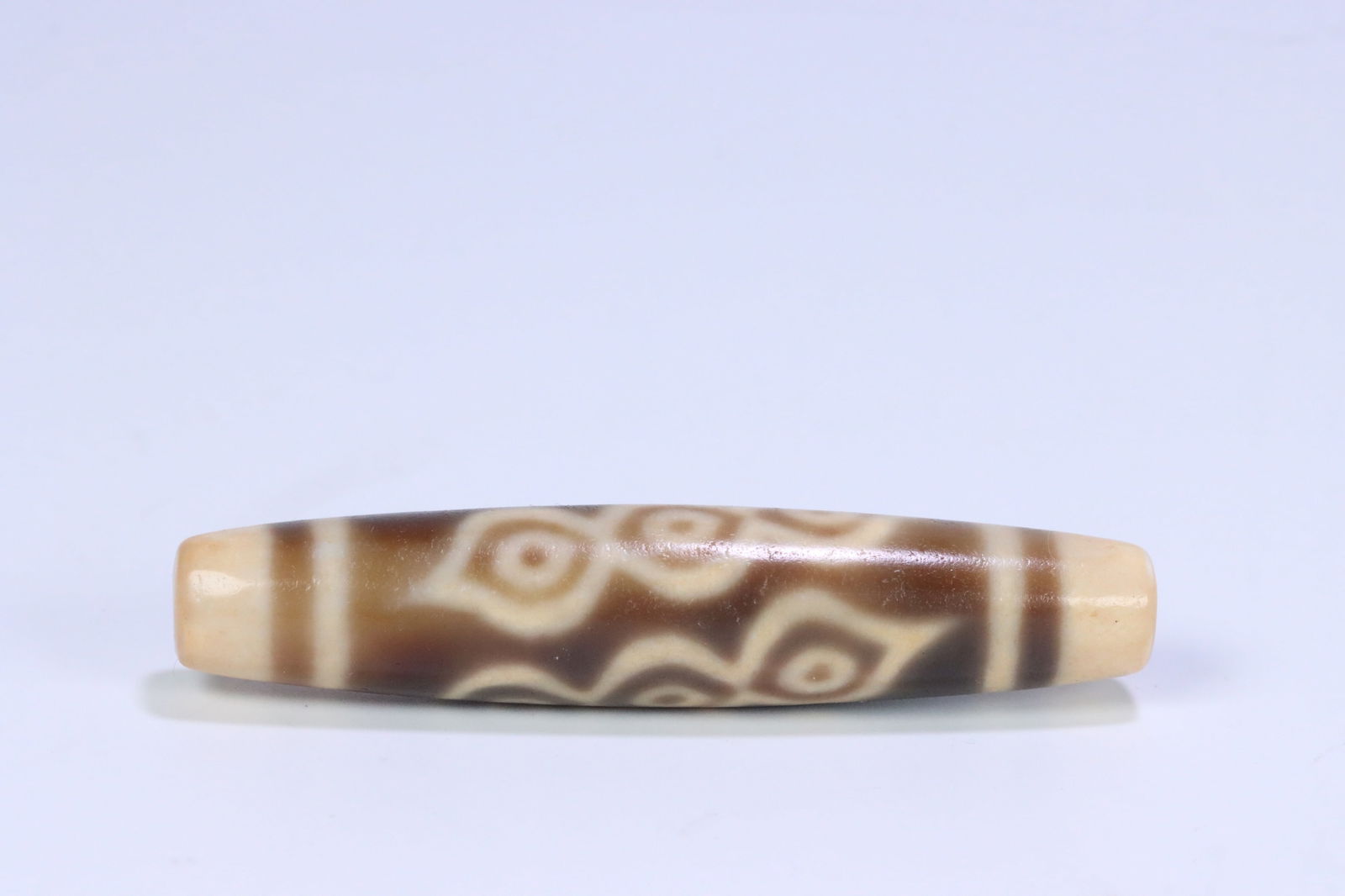 Tibetan agate nine-eyed dzi bead: 7.68*1.56/29.7g