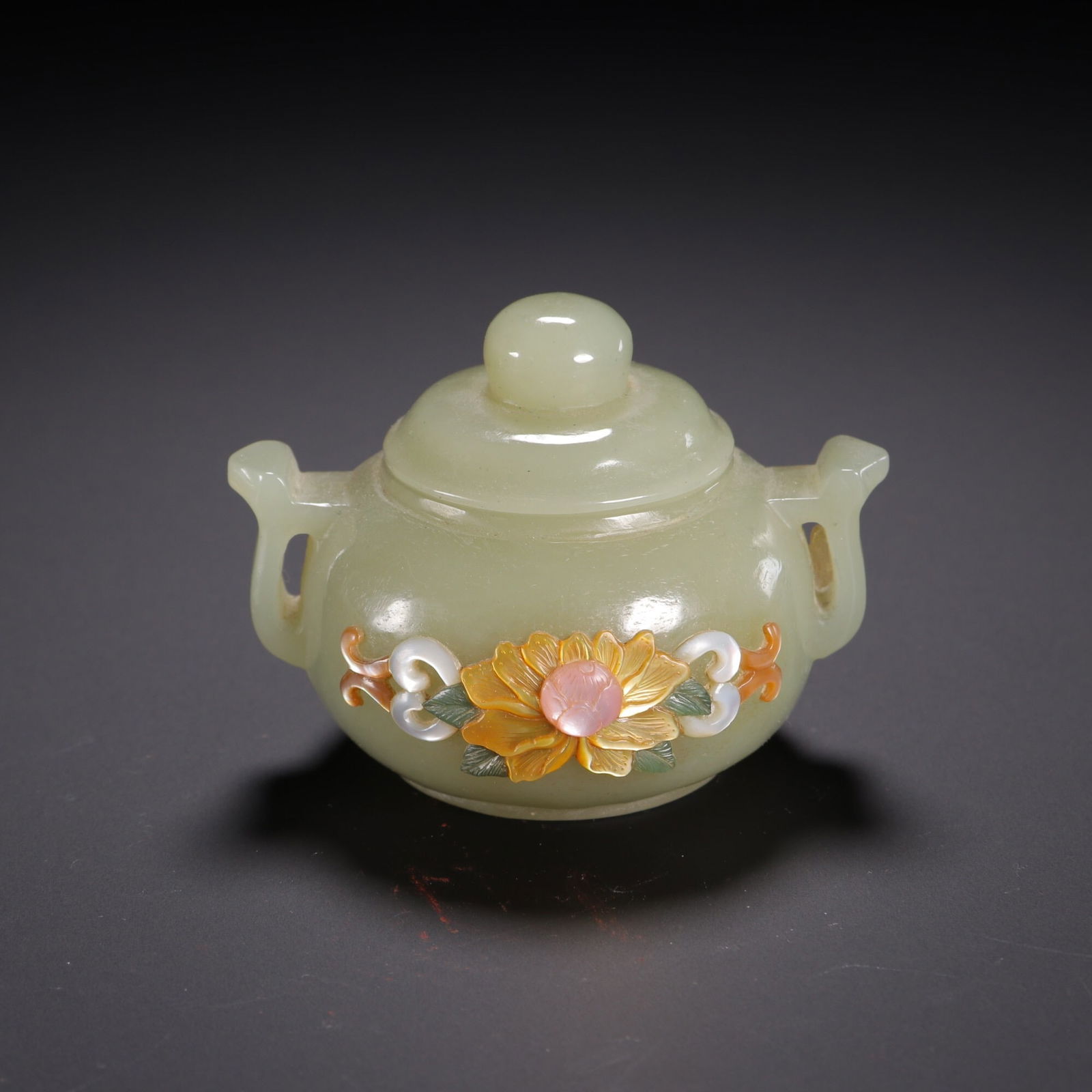 Qing Dynasty Hetian Yellow Jade Inlaid with Treasures Double-Eared Covered Censer: 5.2*7/106.3g